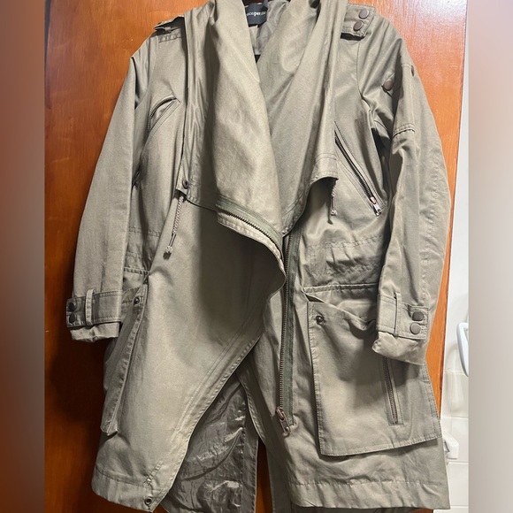 Utility Jacket - Picture 1 of 4
